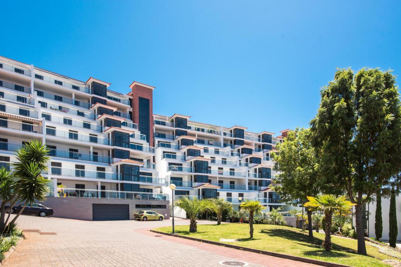 Penthouse Paradisus By Lovelystay Caniço Exterior foto